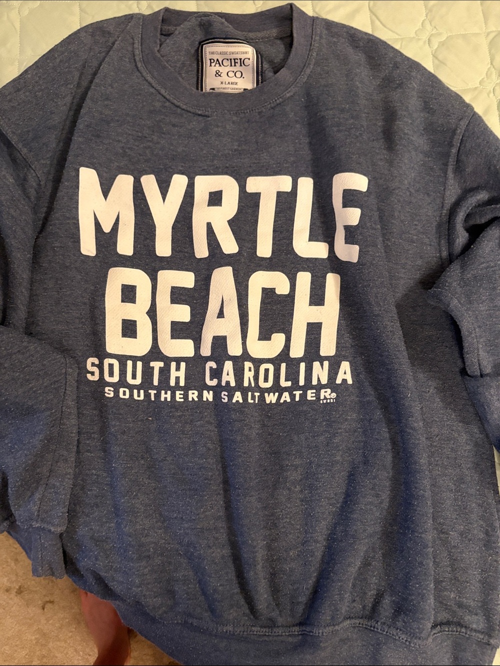 Men’s vintage  Myrtle Beach Navy Graphic Sweatshirt